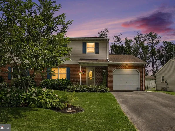 103 S 2nd St, Denver, PA 17517