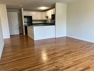 2 bed, 1.5 bath, 948 sqft, $1,850 — Photo 4