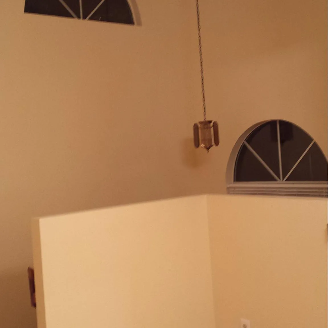 Studio, 700 sqft, $2,100 — Photo 3