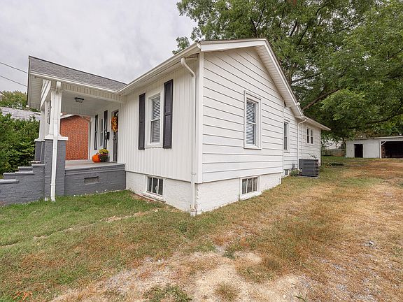 3rd image of 1377 Warpath Dr