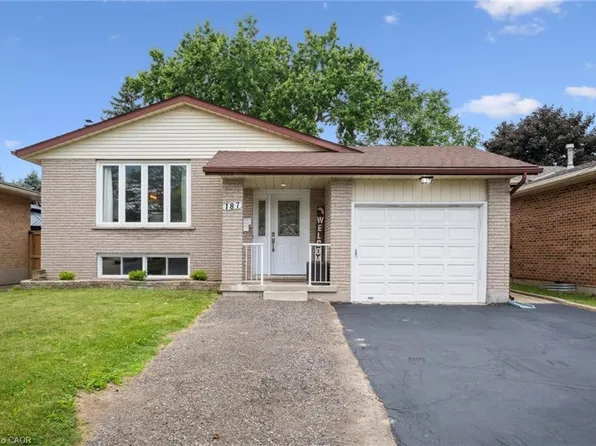 187 The Country Way, Kitchener, ON N2E 2T5