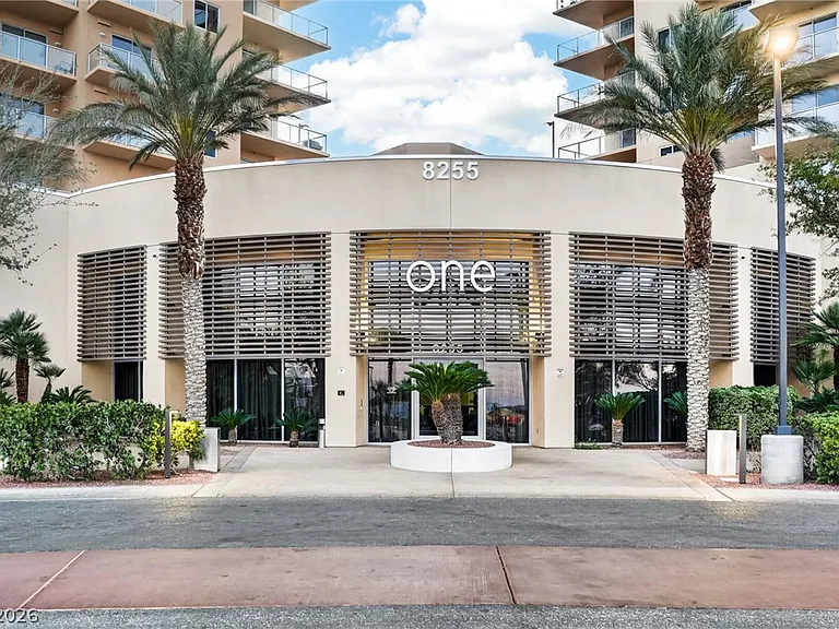 8255 Las Vegas Blvd S #802 — Photo 13