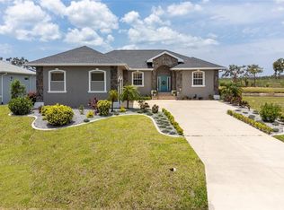 147 Medalist Rd, Rotonda West, FL 33947