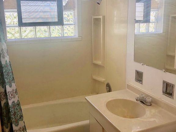 5th image of 14015 S Stewart Ave APT 2W