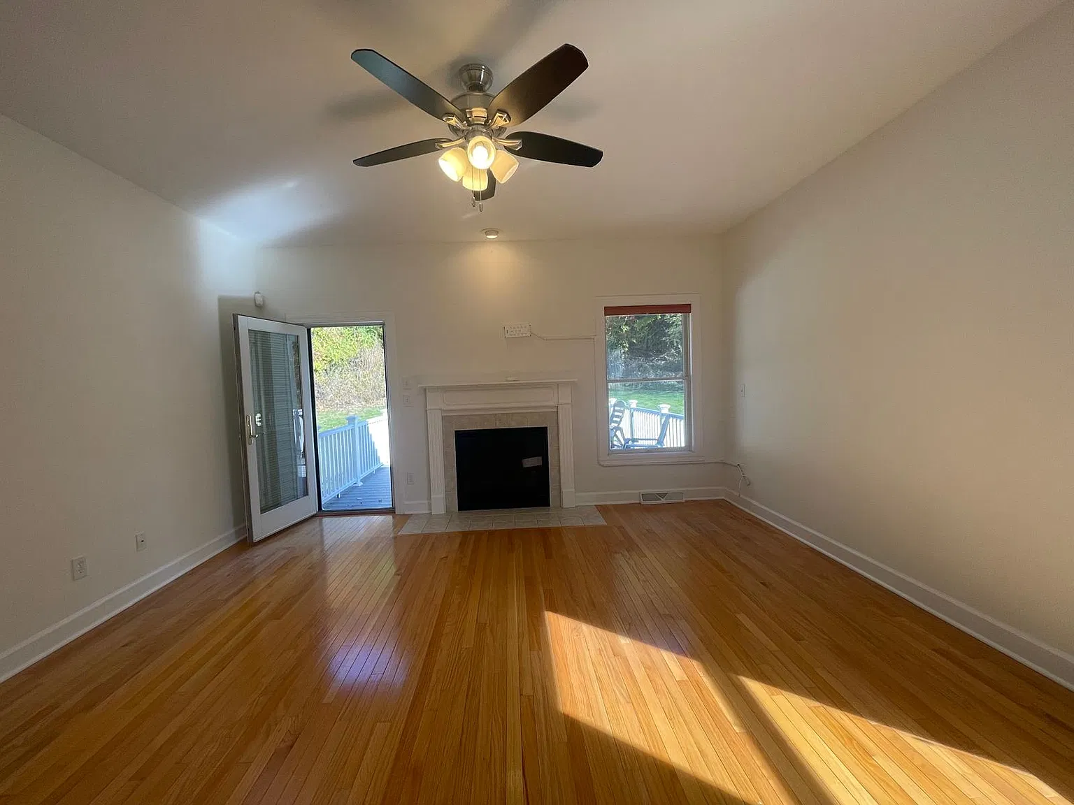 2 bed, 1529 sqft, $2,700 — Photo 3