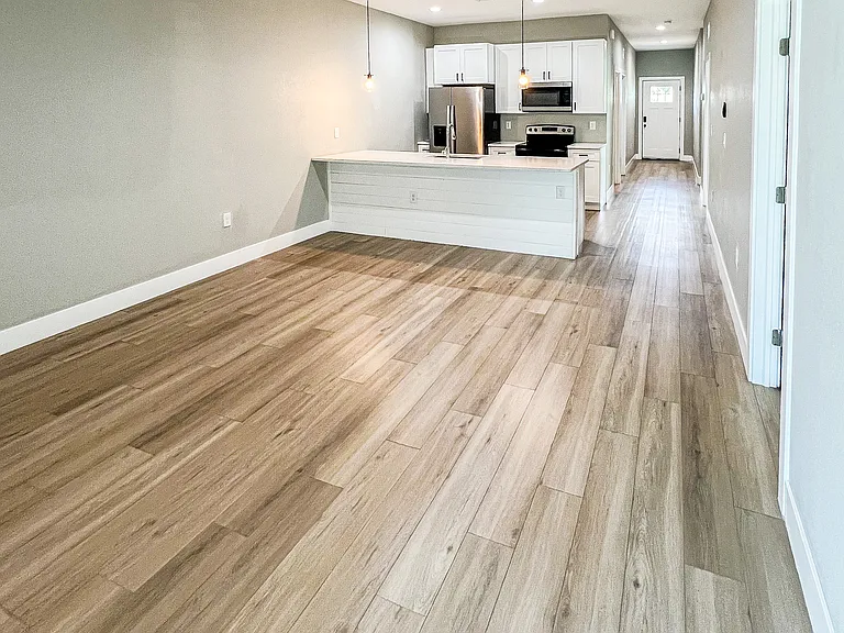 12512 Buffing Rd #12512 — Photo 7