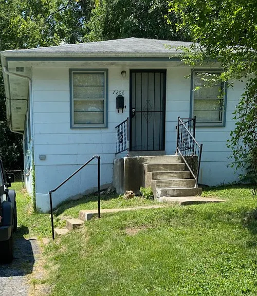 7206 Harney Ave — Photo 1