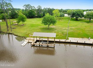15704 Dismuke Ave, Biloxi, MS 39532