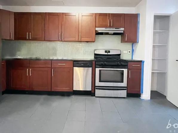 4469 Broadway image 2 of 13