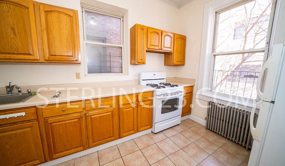 1st image of 30-50 23rd St #L3
