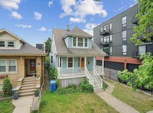 3945 W Dakin St, Chicago, IL 60618