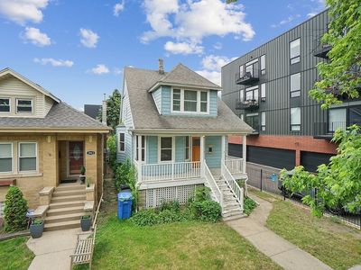 3945 W Dakin St, Chicago, IL, 60618