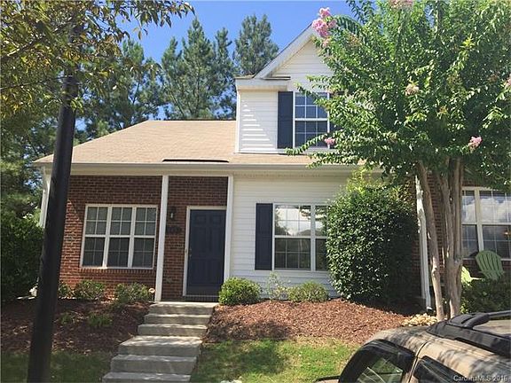 2nd image of 145 Delargy Cir
