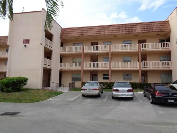 9321 Sunrise Lakes Boulevard #106, Sunrise, FL 33322