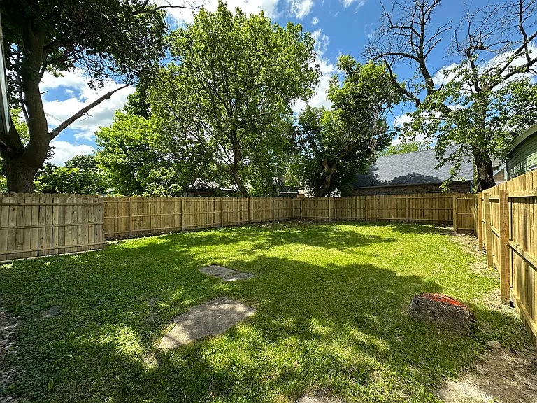 128 Caroline Ave #1 — Photo 60