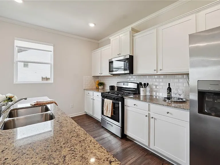 100 Fernbrook Trl — Photo 7