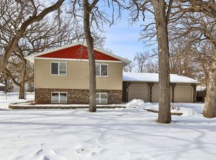 11501 Zane Cir N, Champlin, MN 55316