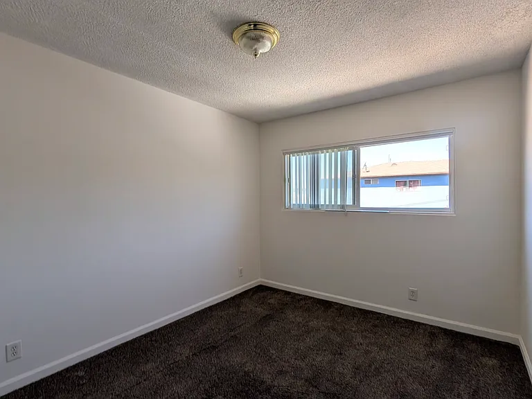 1548 W 207th St #5 — Photo 7