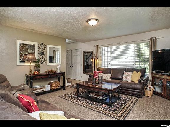 4th image of 691 W Eton Ct