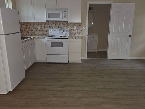 4th image of 6250 W Jarovi Ct