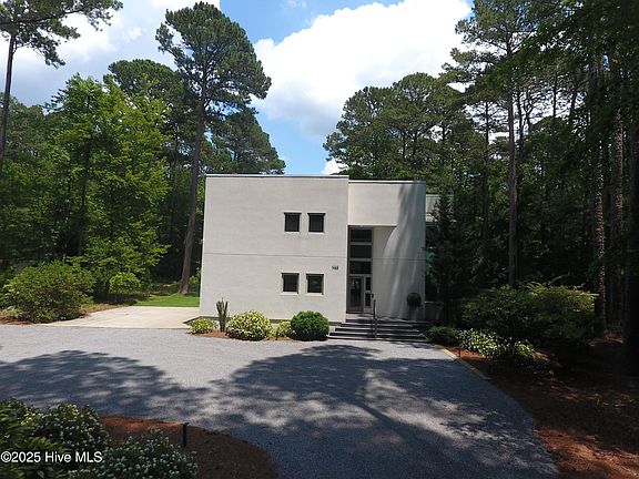 3rd image of 1458 Forest Acre Drive