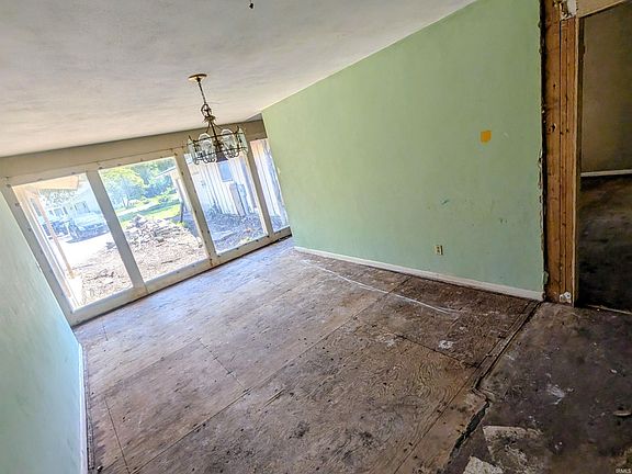 5th image of 50745 Lincroft Ln