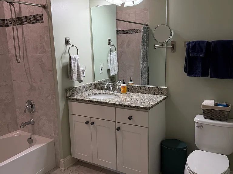 43 Elston Ct #303 — Photo 8