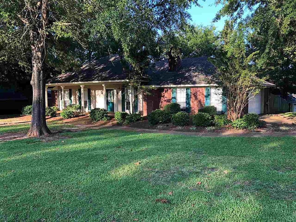 2nd image of 1017 Prince Dr
