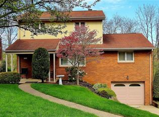 1056 Greenlawn Dr, Pittsburgh, PA