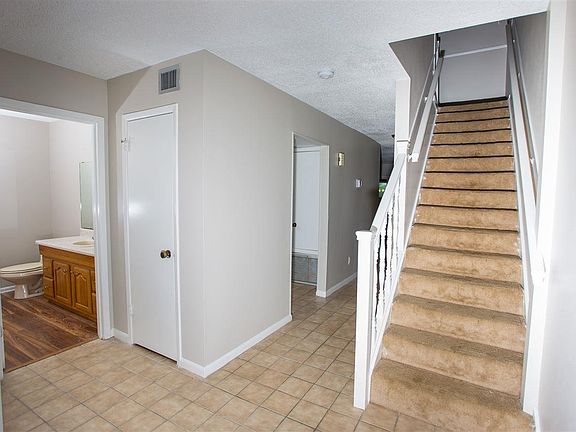 3rd image of 3400 Wimbledon Dr APT 10