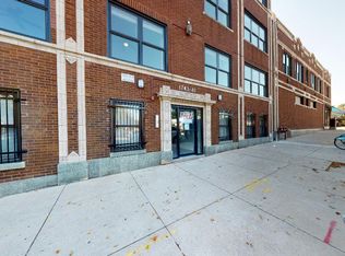 1745 W Touhy Ave #1, Chicago, IL 60626