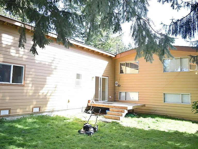 2 bed, 995 sqft, $1,995 — Photo 1