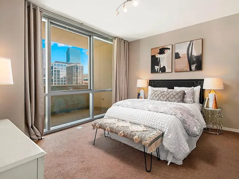 123 S Green St #903B — Photo 11