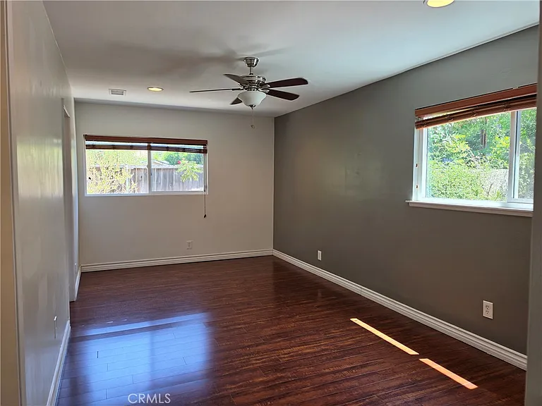 5446 Irondale Ave — Photo 26