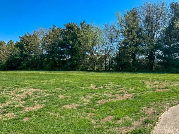 17 Leon Ln, Poseyville, IN 47633