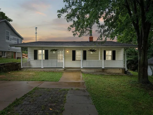 2930 Endicott Ave, Saint Louis, MO 63114