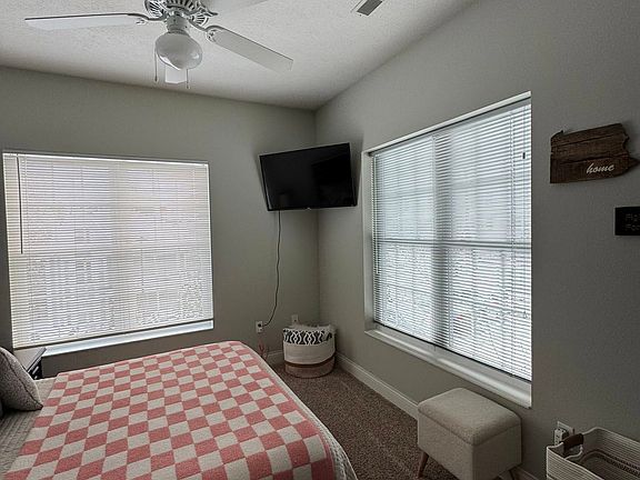 5th image of 710 N College Ave #Na