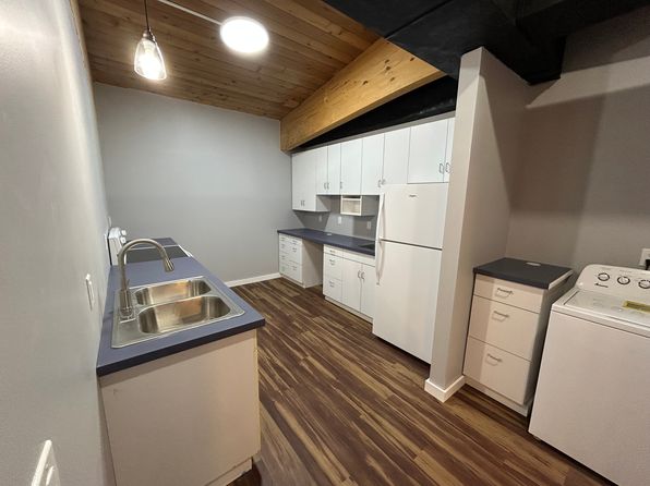 192 Washington Ave #2