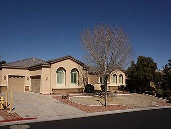 3rd image of 7728 Villa Del Fuego Ave