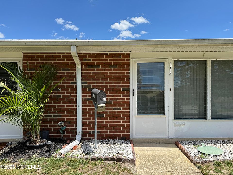 1st image of 1021 Aberdeen Drive #E