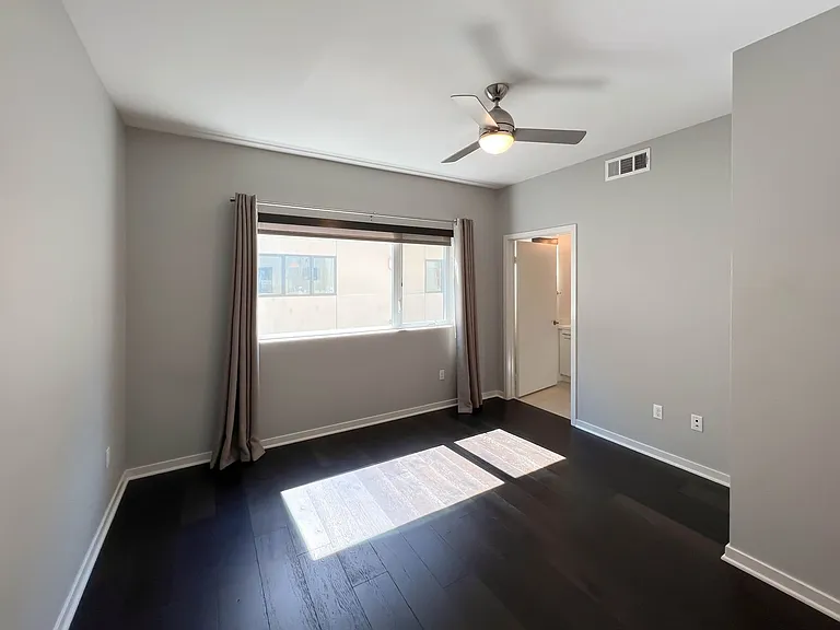 2926 Rowena Ave #2 — Photo 8