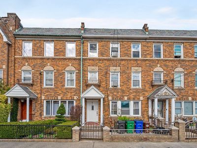 1565 E 38th St, Brooklyn, NY, 11234