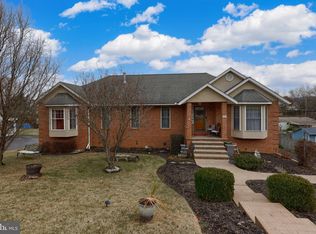 3807 Hilltop Ave, Reading, PA 19605