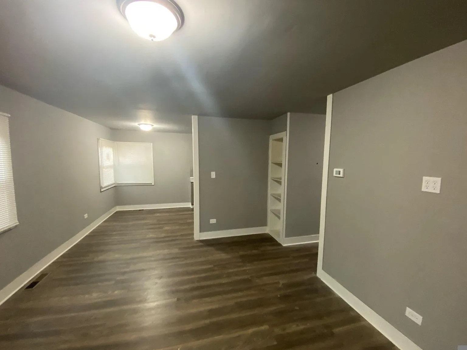 5 bed, 2200 sqft, $2,000 — Photo 4