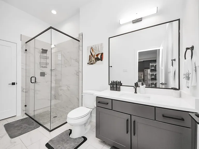 1104 Palmer St — Photo 10