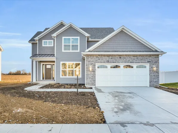 303 Sutton St, Savoy, IL 61874