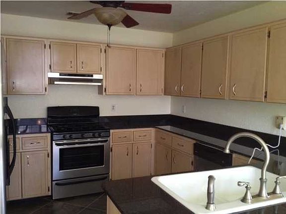 3rd image of 532 E Timberlake Dr