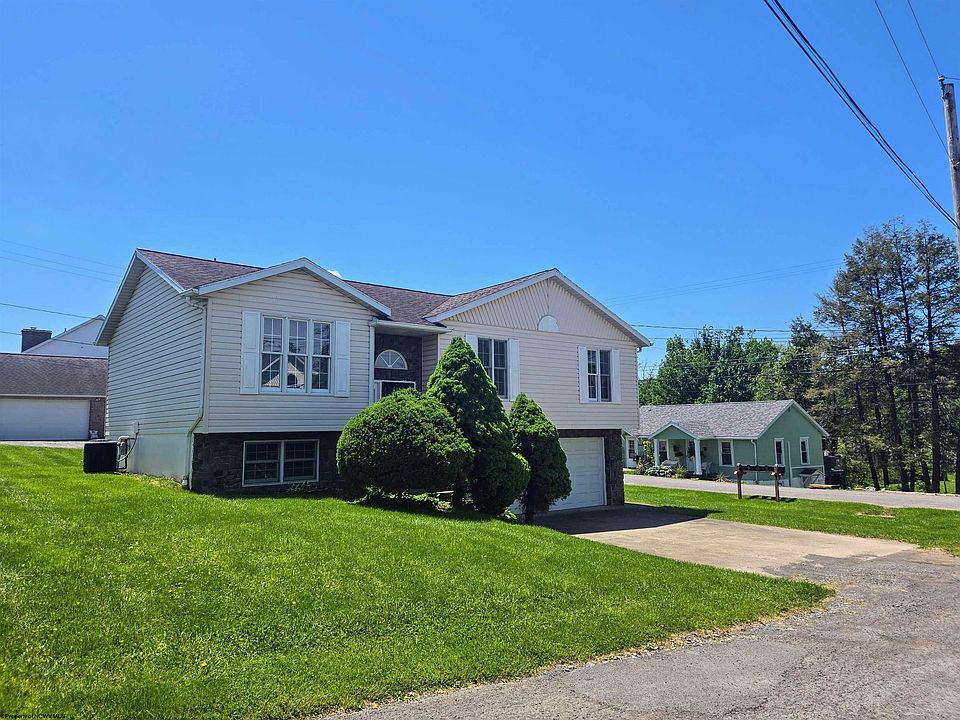 1st image of 2 Hawley Ln