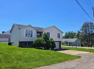 2 Hawley Ln, Star City, WV 26505