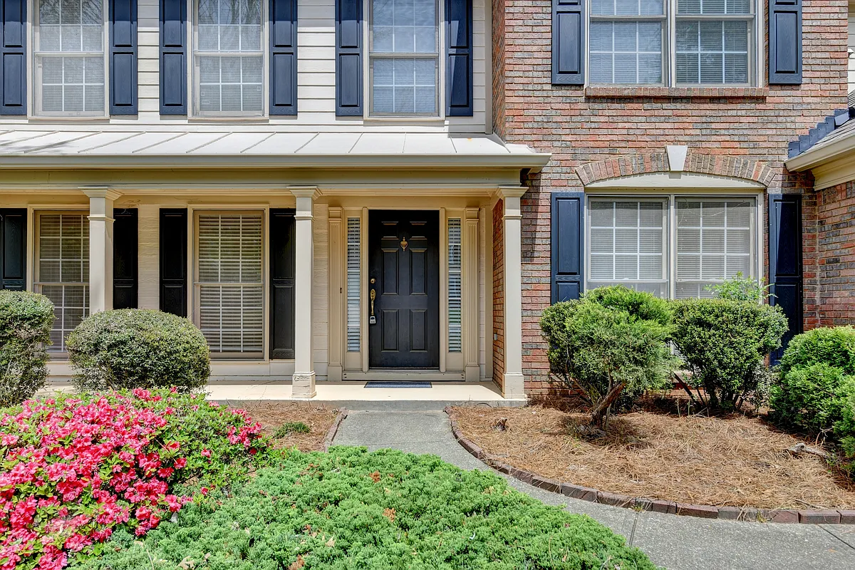 Building Photo - 6535 Ganton Dr